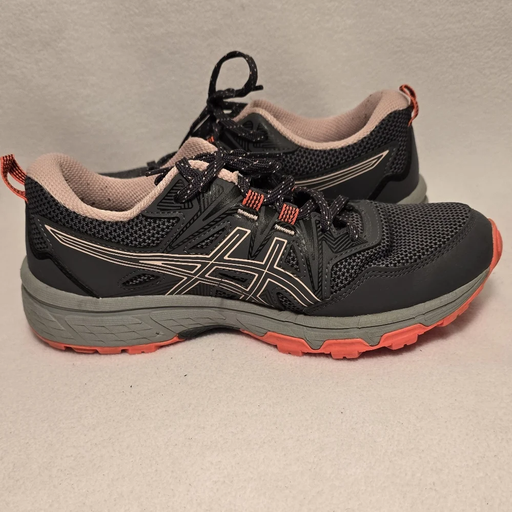 Asics Gel-venture 8 Running Shoes. 7.5